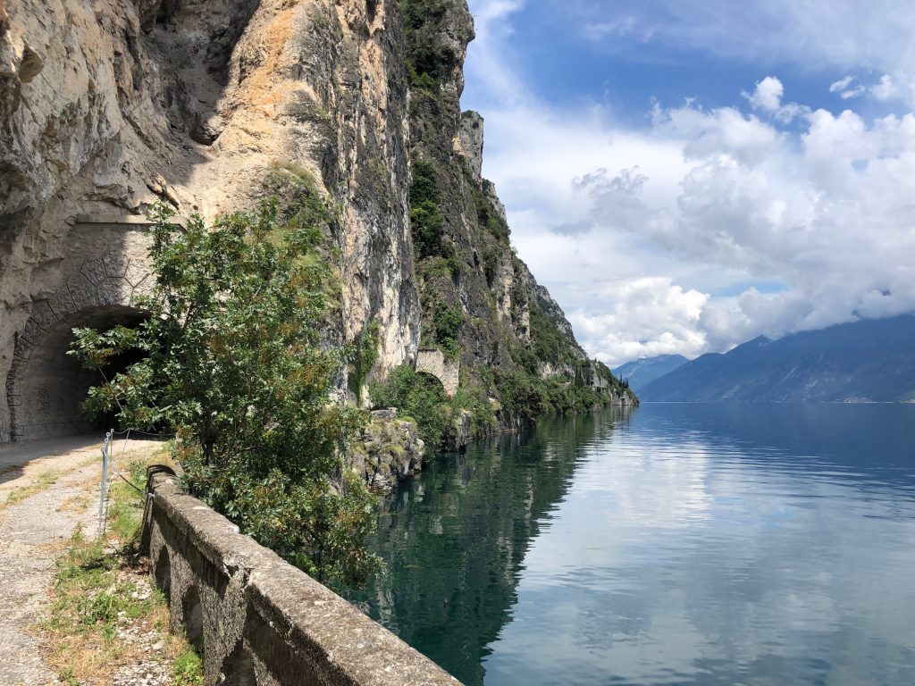 Tour in Vespa al Lago di Garda: da Riva del Garda a Tremosine