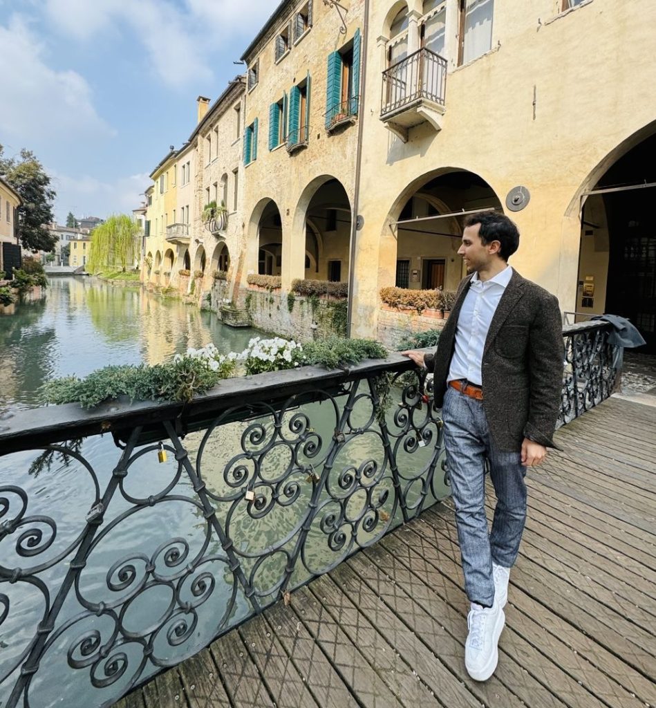 Treviso in un Giorno: la Città d'Acque tra Canali, Tiramisù e Palazzi Medievali