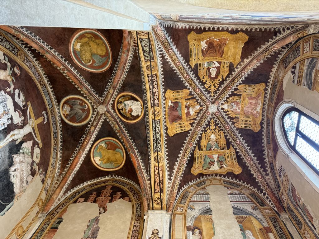Treviso in un Giorno: la Città d'Acque tra Canali, Tiramisù e Palazzi Medievali