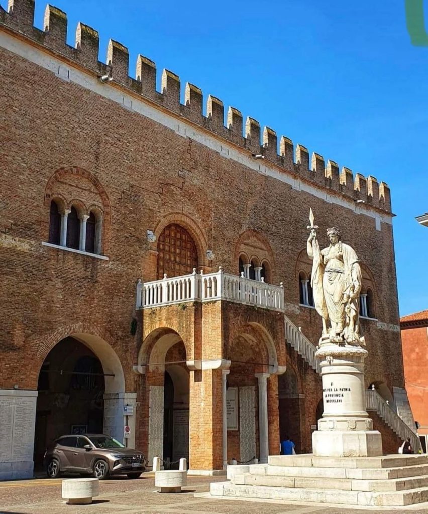 Treviso in un Giorno: la Città d'Acque tra Canali, Tiramisù e Palazzi Medievali