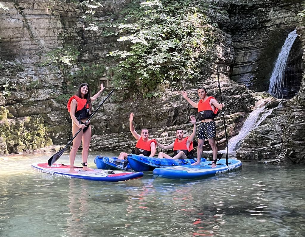 Esplorazione in Canoa, Sup o Kayak al Lago
