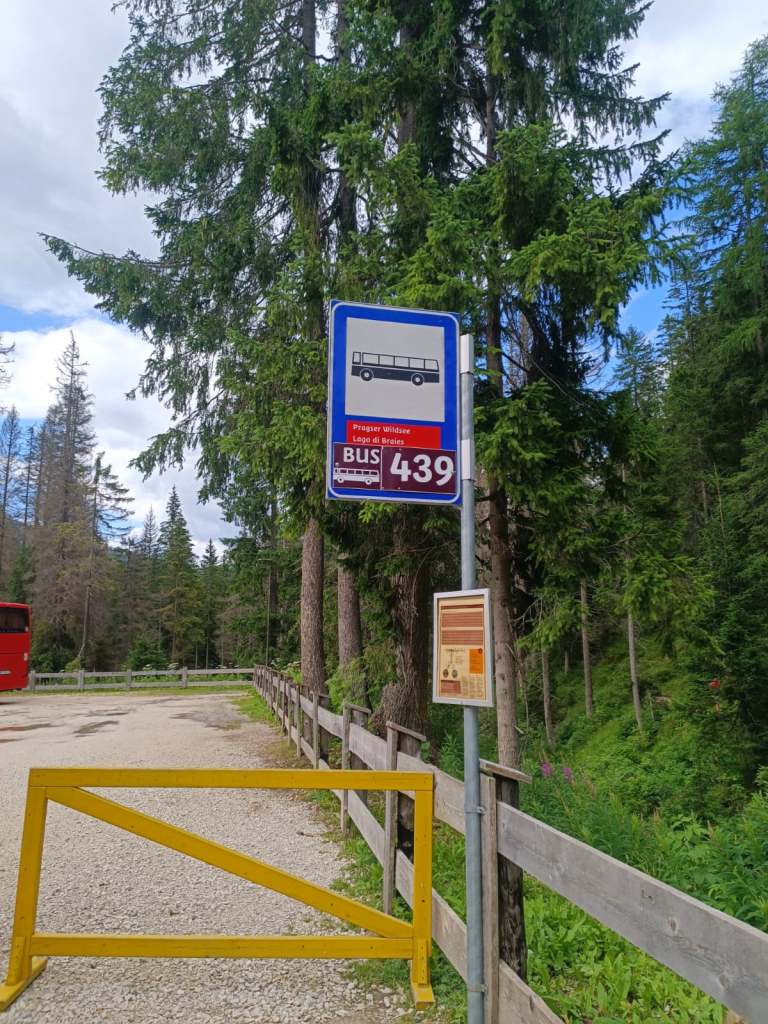 Il lago di Braies: il gioiello blu delle Dolomiti