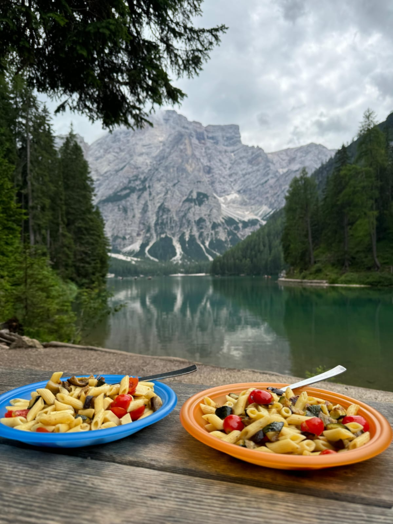 Il lago di Braies: il gioiello blu delle Dolomiti