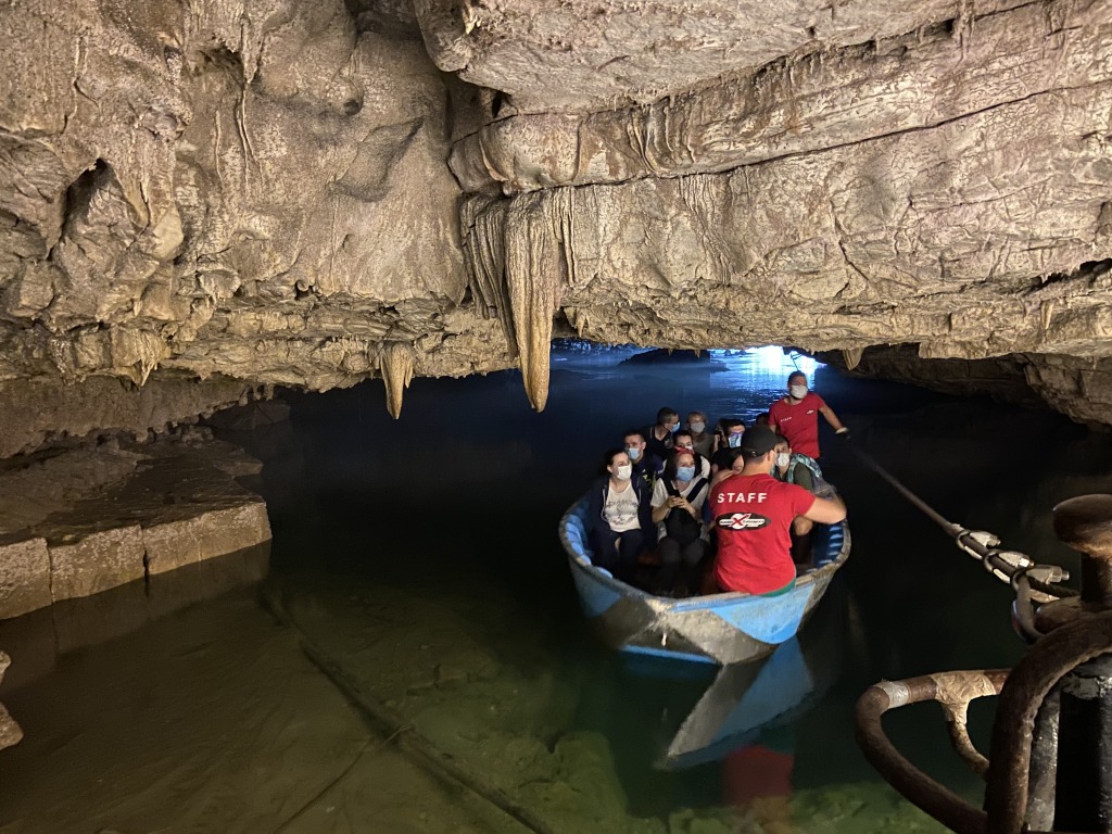 Lago del Corlo: kayak, ponti sospesi e trekking tra Veneto e Trentino