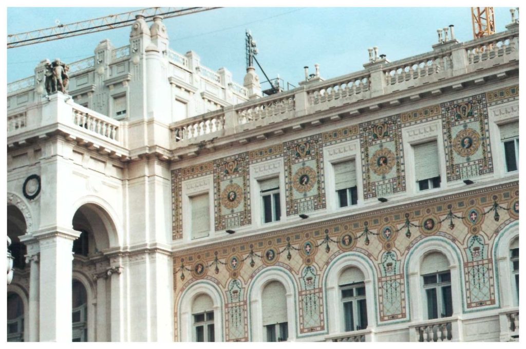 Trieste Segreta come un Local: Scopri il Centro Storico e i Suoi Tesori