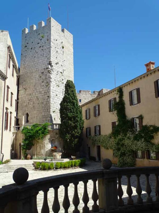 Trieste Segreta come un Local: Scopri il Centro Storico e i Suoi Tesori