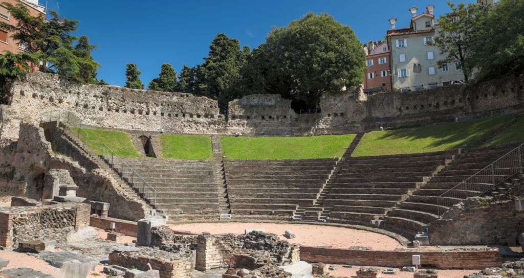 Trieste Segreta come un Local: Scopri il Centro Storico e i Suoi Tesori