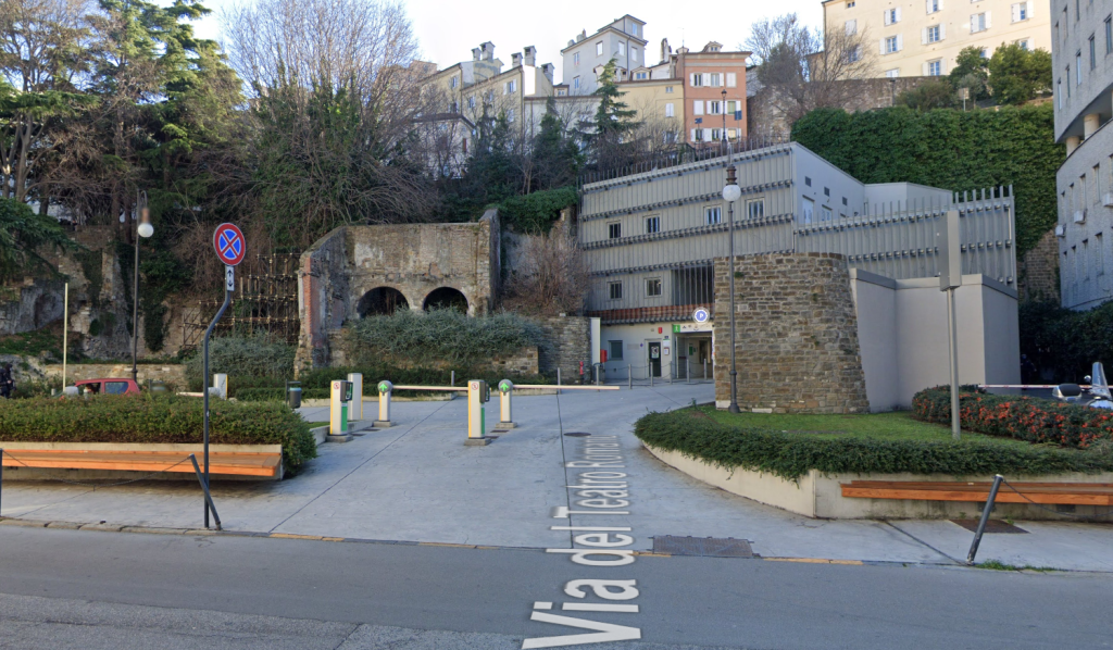 Trieste Segreta come un Local: Scopri il Centro Storico e i Suoi Tesori