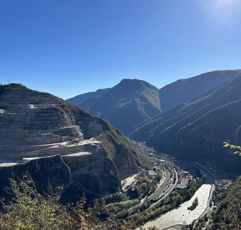 Autunno sull'Alta Via del Tabacco: Trekking, Castagne e Vino Novello(Affiliazione)